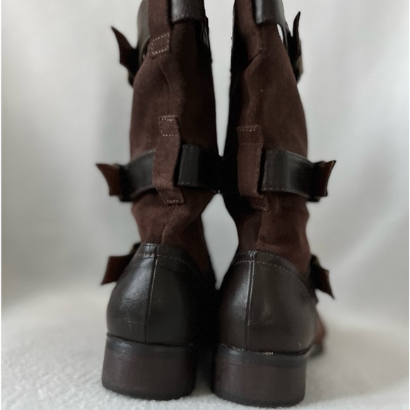 Eddie Bauer Size 7.5 Brown Leather/Textile Zippered Boots with Buckle Accents - Picture 13 of 16